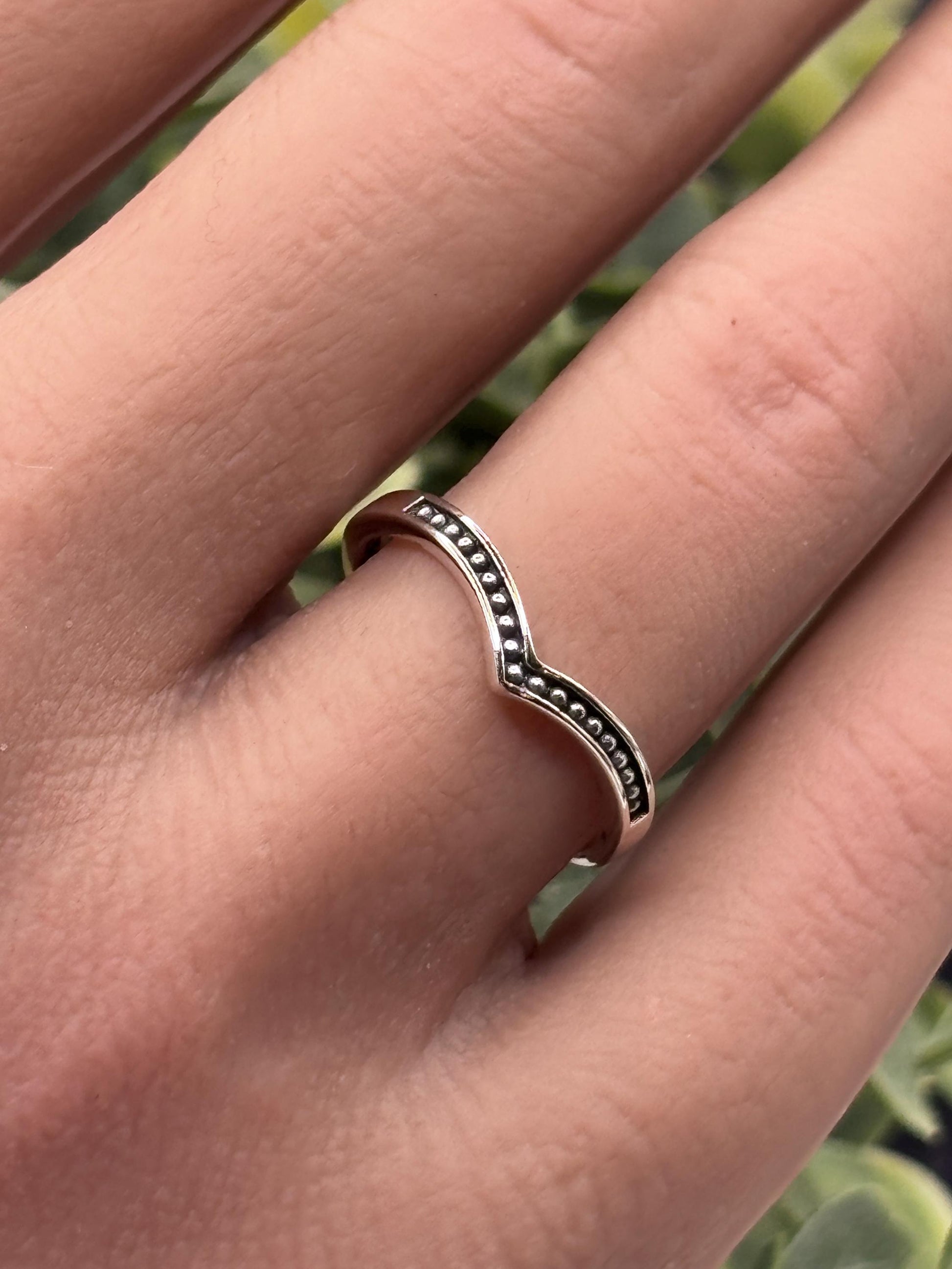 4mm 925 Sterling Silver Chevron Ring, Minimalist V Ring, Stacking Ring, Dainty Silver Band, Promise Ring for Her, Delicate Gift