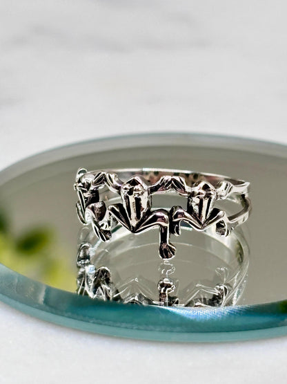 Frog Ring Sterling Silver 925, Fun Jewelry, Cute Animal Ring, Unique Statement Ring, Minimalist Nature Jewelry, Gift for Her,
