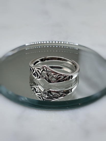 Sterling Silver Handmade Celtic Star Ring, Woven Knot Band, Minimalist Eternity Ring, Unisex Silver Jewelry, Gothic Vintage Style Ring