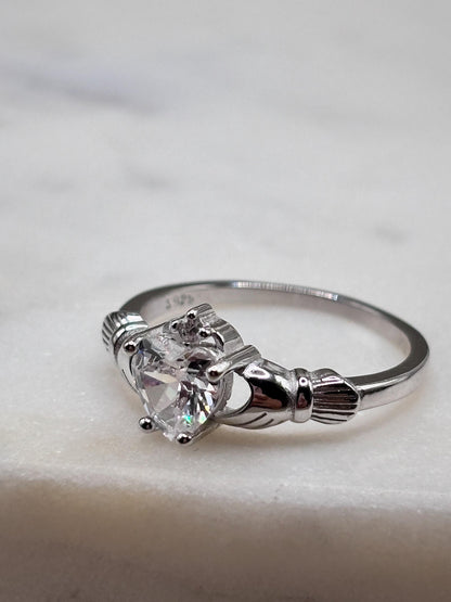 925 Sterling Silver Irish Promise Claddagh Ring, CZ Simulated Diamond Heart Ring, Minimalist Engagement Ring for Her