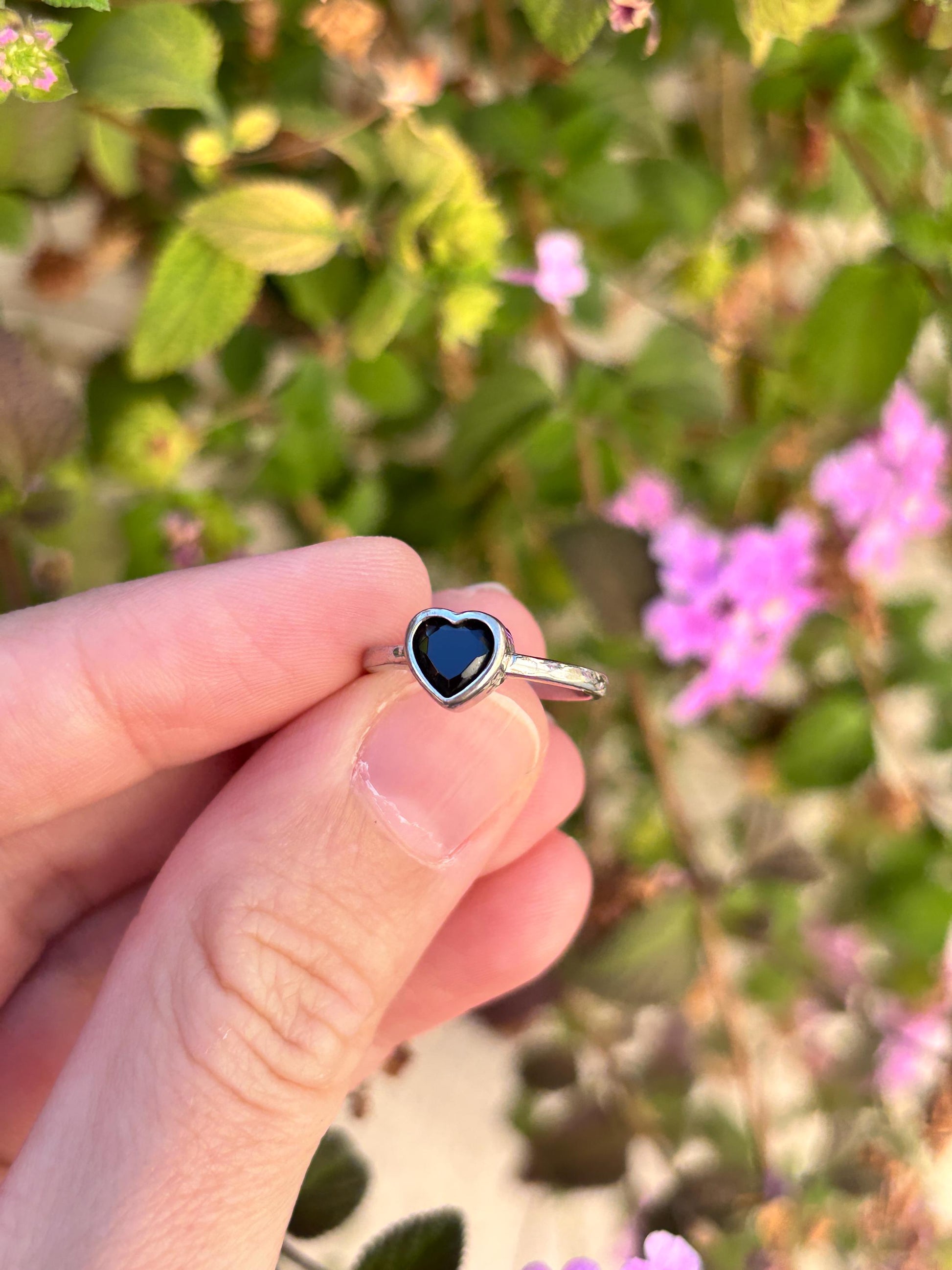 Black Onyx Heart Ring, Sterling Silver Minimalist Ring, Tiny Heart Ring, Bezel Set Ring, Gothic Promise Ring, Dainty Everyday Jewelry