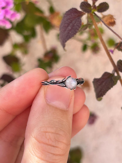 Moonstone Leaf Ring Sterling Silver, Nature Inspired Ring, Dainty Moonstone Ring, Minimalist Gemstone Ring, Woodland Jewelry
