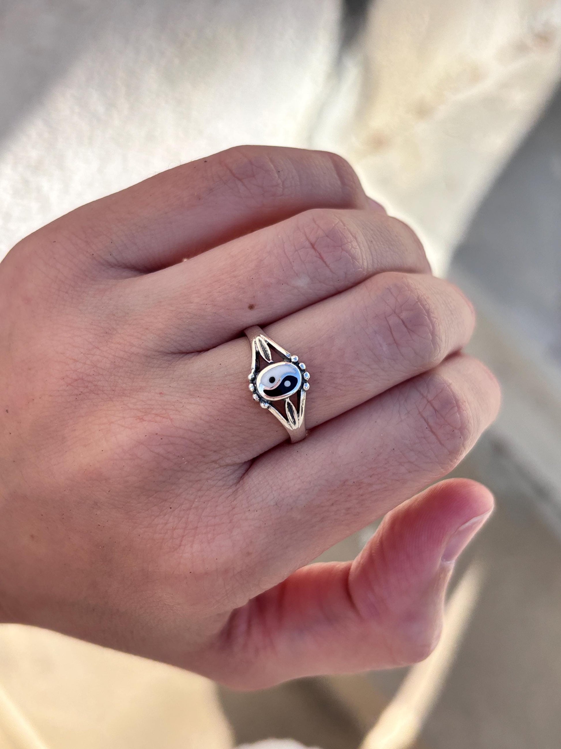 Yin Yang Ring, Sterling Silver Balance Ring, Spiritual Jewelry, Harmony Symbol Ring, Zen Ring, Meaningful Gift for Her
