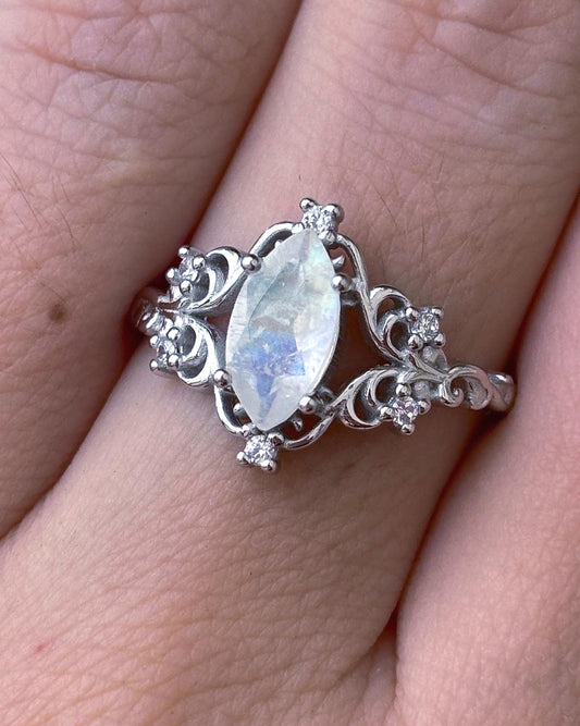 Natural Moonstone Handmade Ring 925 Sterling Silver, Vintage Inspired Floral Ring, Handmade Celestial Promise Ring, Fairycore Jewelry Gift