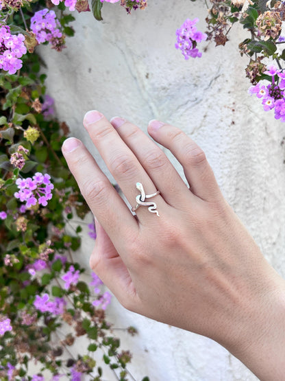 Sterling Silver Snake Ring, Serpent Ring, Snake Jewelry, Minimalist Snake Ring, Adjustable Silver Ring, Gothic Ring, Symbolic Jewelry