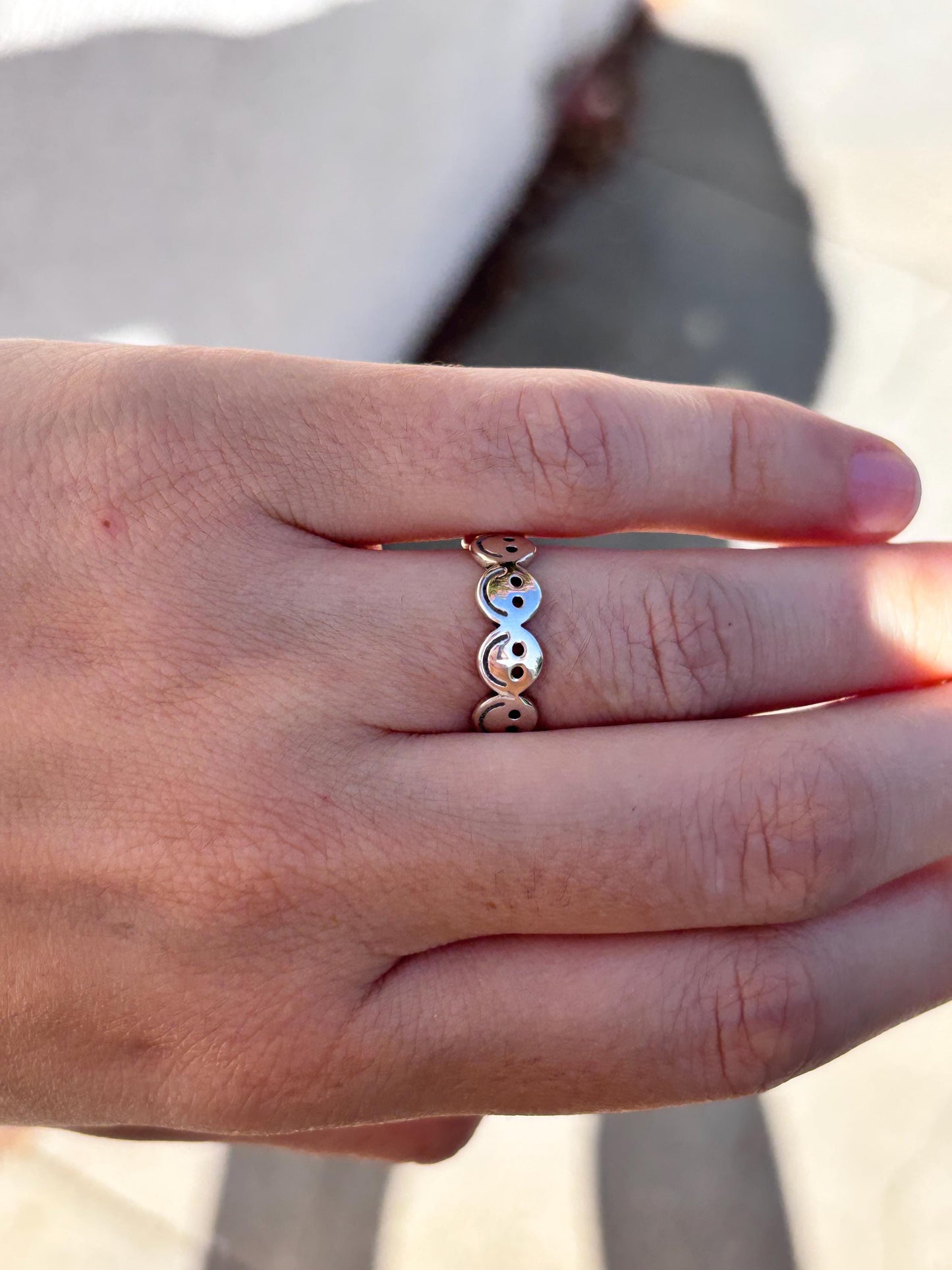 Smiley Face Ring 925 Sterling Silver, Y2K Happy Face Band, Emoji Ring, Cute Gen Z Jewelry, Trendy Stacking Ring Gift for Her
