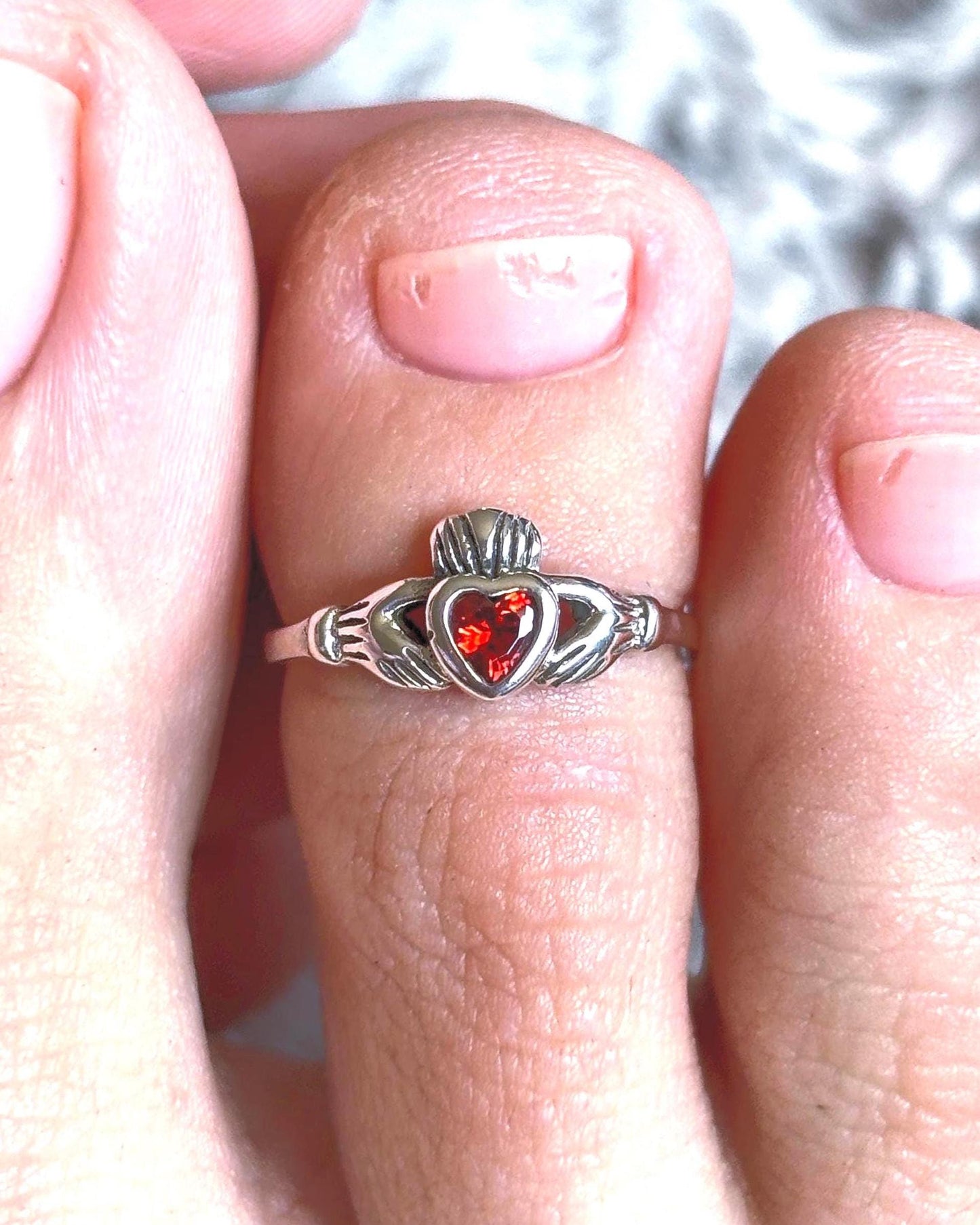 Claddagh Toe Ring 925 Sterling Silver, Red Garnet CZ Toe Ring, Adjustable Silver Toe Ring, Celtic Irish Jewelry, Beach Toe Ring