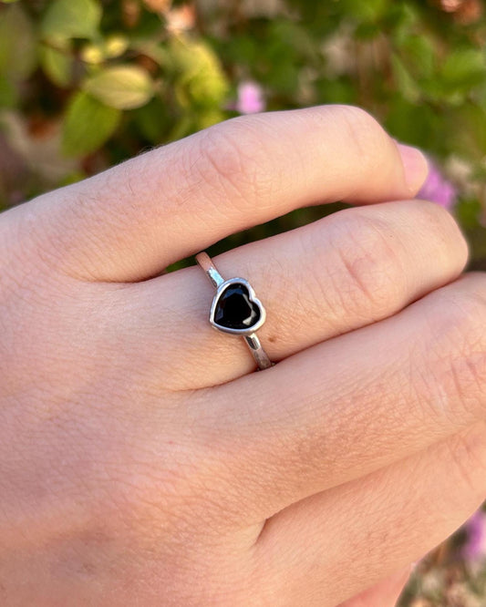 Black Onyx Heart Ring, Sterling Silver Minimalist Ring, Tiny Heart Ring, Bezel Set Ring, Gothic Promise Ring, Dainty Everyday Jewelry