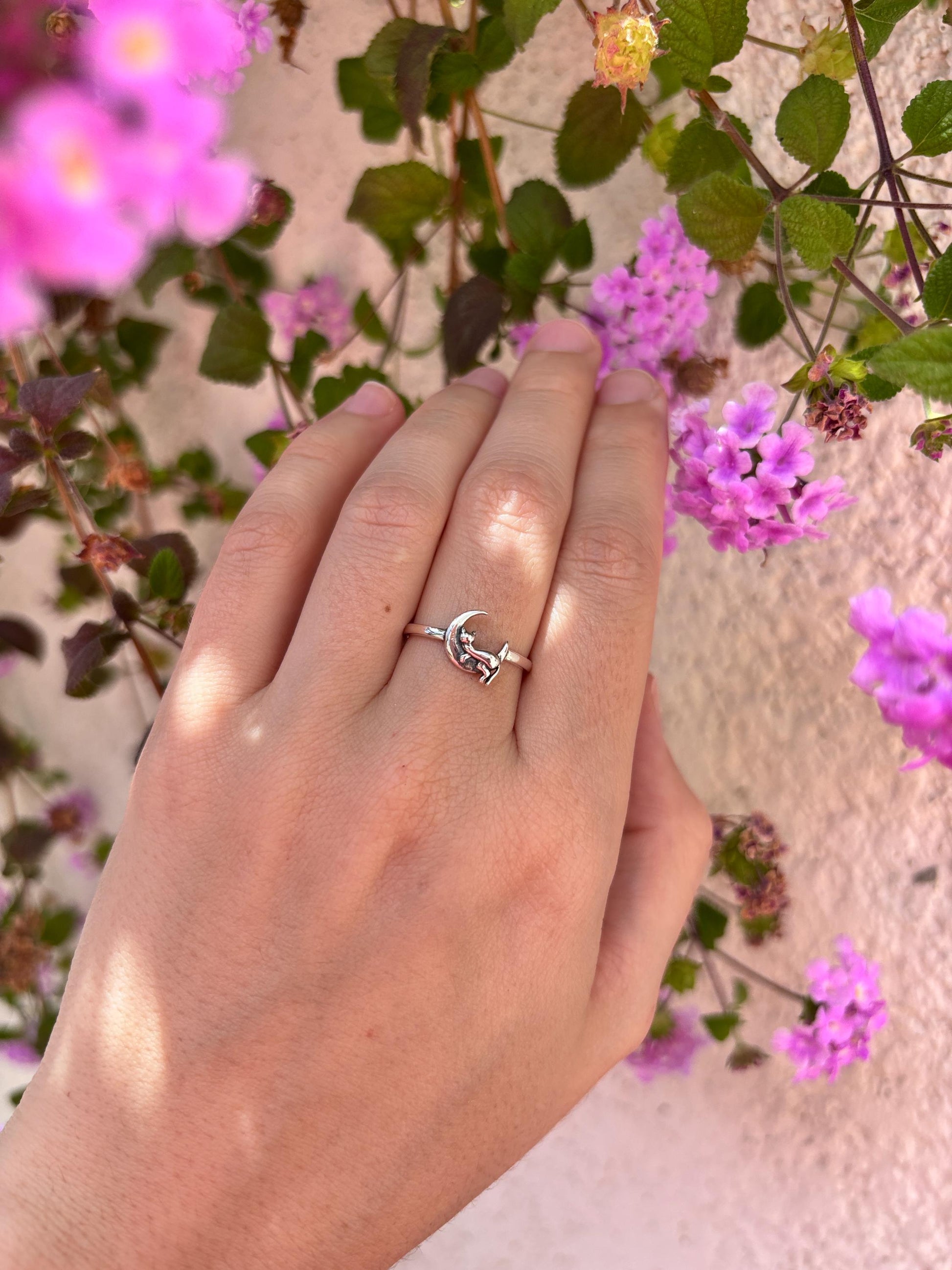 Cat Moon Ring, Sterling Silver Cat Lover Ring, Crescent Moon Jewelry, Minimalist Cat Ring, Celestial Animal Jewelry Gift