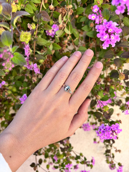 Yin Yang Ring, Sterling Silver Balance Ring, Spiritual Jewelry, Harmony Symbol Ring, Zen Ring, Meaningful Gift for Her