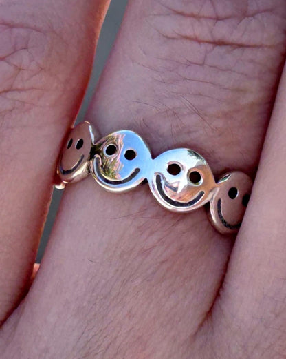 Smiley Face Ring 925 Sterling Silver, Y2K Happy Face Band, Emoji Ring, Cute Gen Z Jewelry, Trendy Stacking Ring Gift for Her