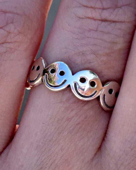 Smiley Face Ring 925 Sterling Silver, Y2K Happy Face Band, Emoji Ring, Cute Gen Z Jewelry, Trendy Stacking Ring Gift for Her