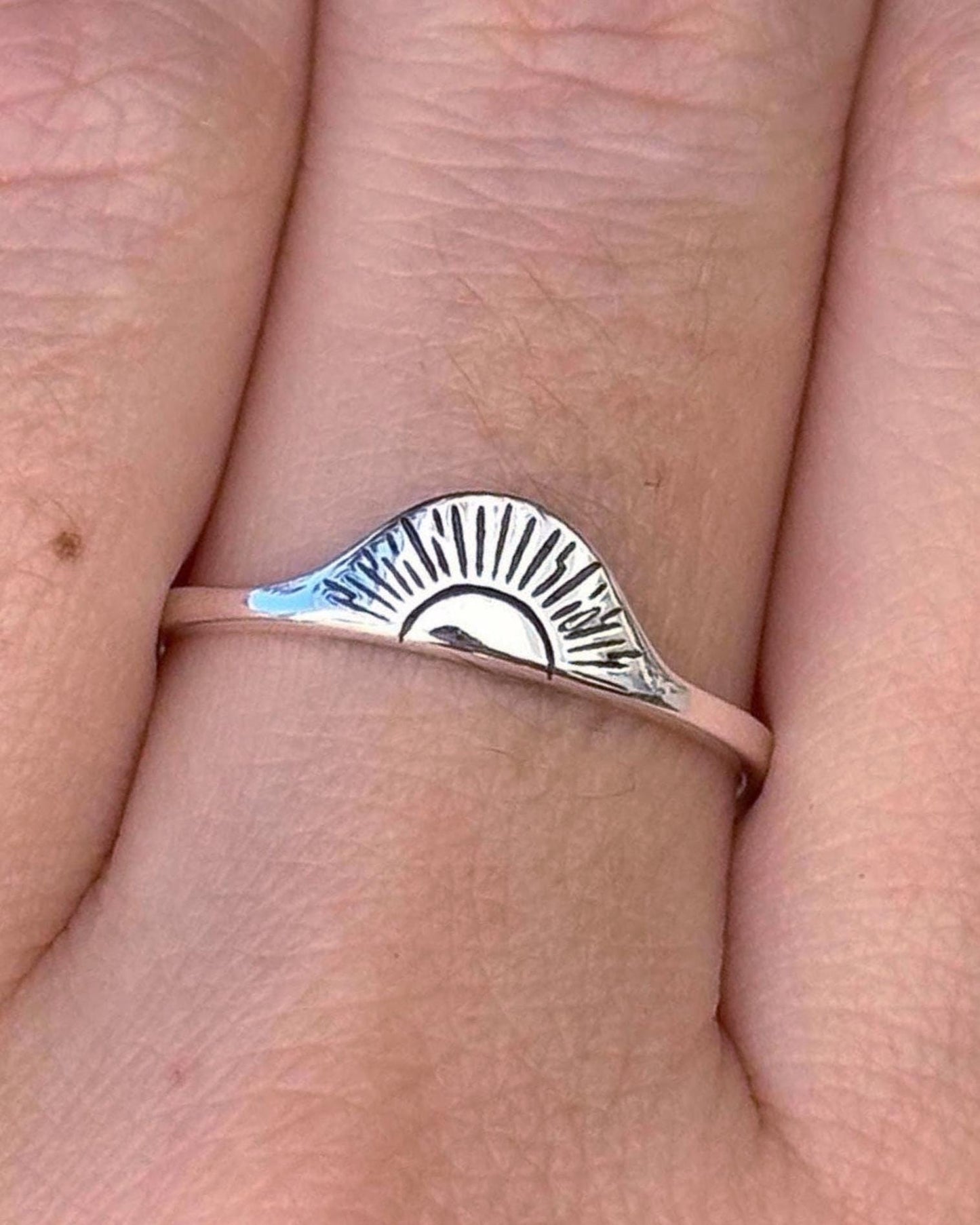 Sunburst Signet Ring 925 Sterling Silver, Minimalist Sunrise Ring, Celestial Jewelry, Handmade Everyday Ring, Boho Sun Silver Ring