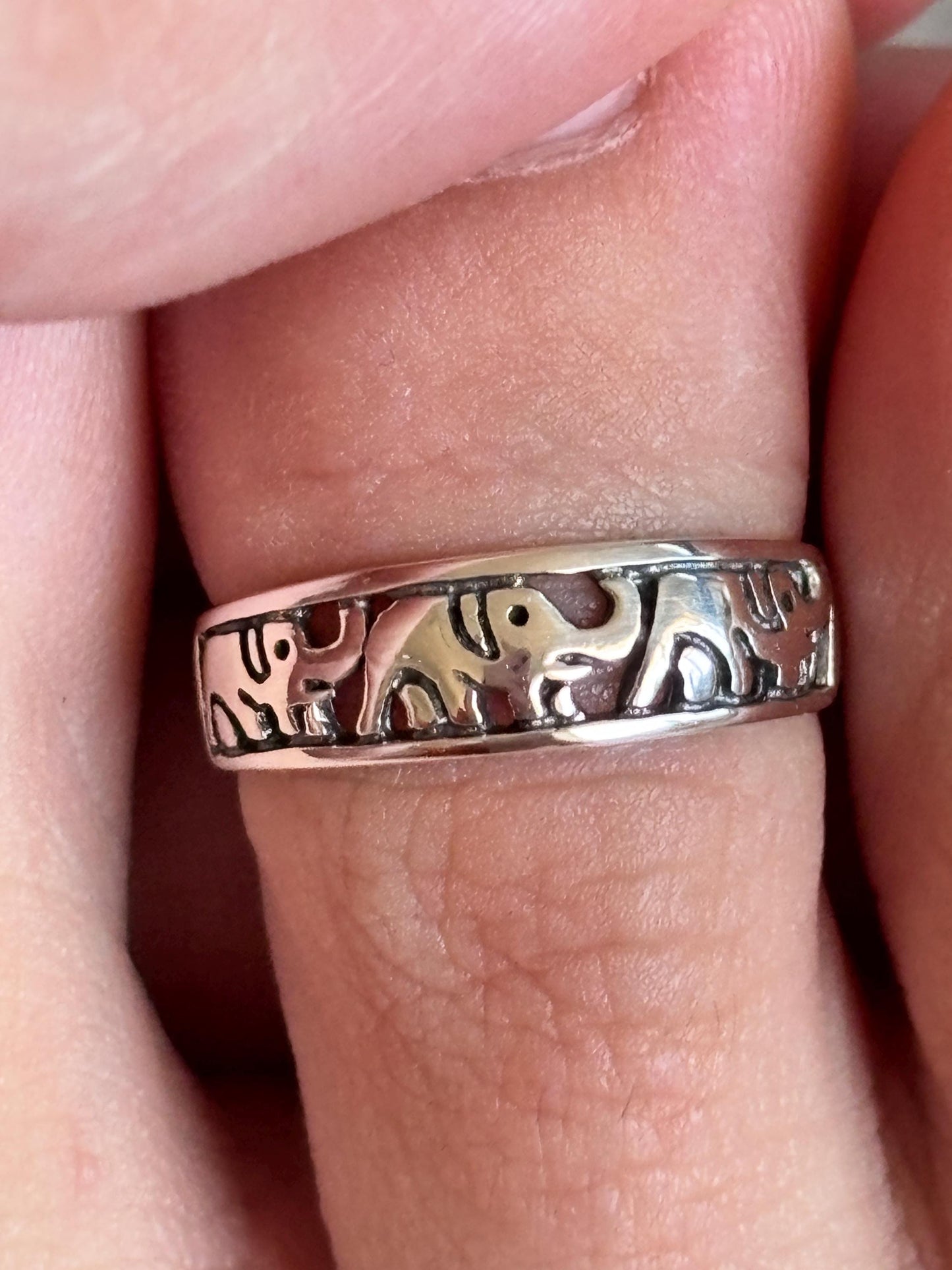 Sterling Silver Elephant Toe Ring, Adjustable 925 Silver Toe Ring, Lucky Elephant Toe Band, Boho Beach Jewelry, Minimalist Summer Ring