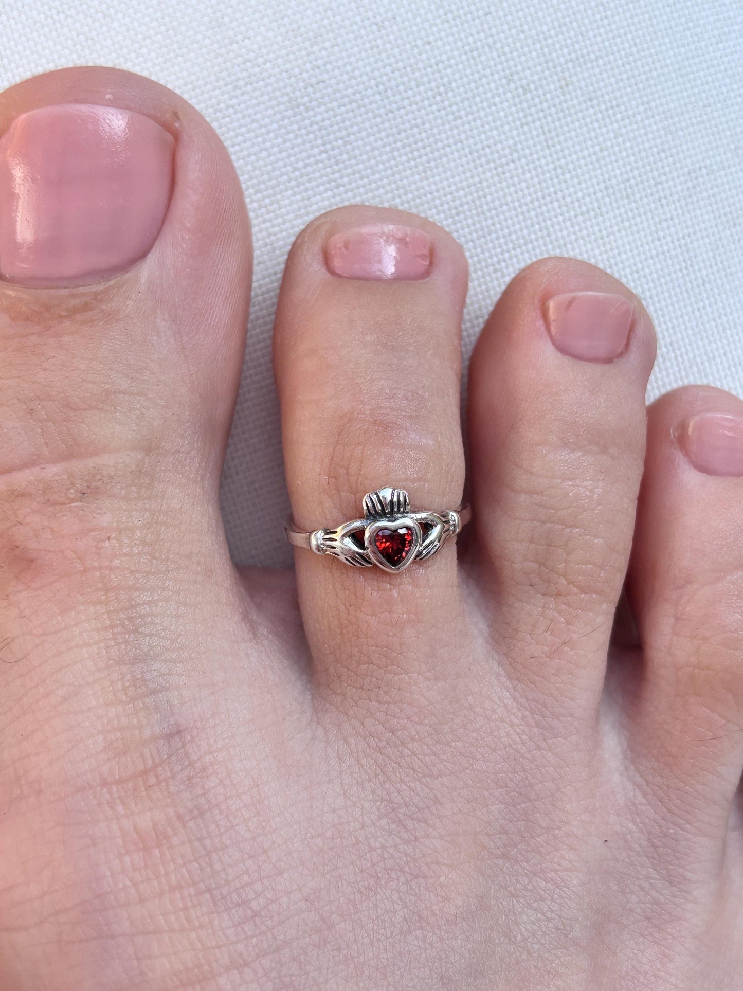 Claddagh Toe Ring 925 Sterling Silver, Red Garnet CZ Toe Ring, Adjustable Silver Toe Ring, Celtic Irish Jewelry, Beach Toe Ring