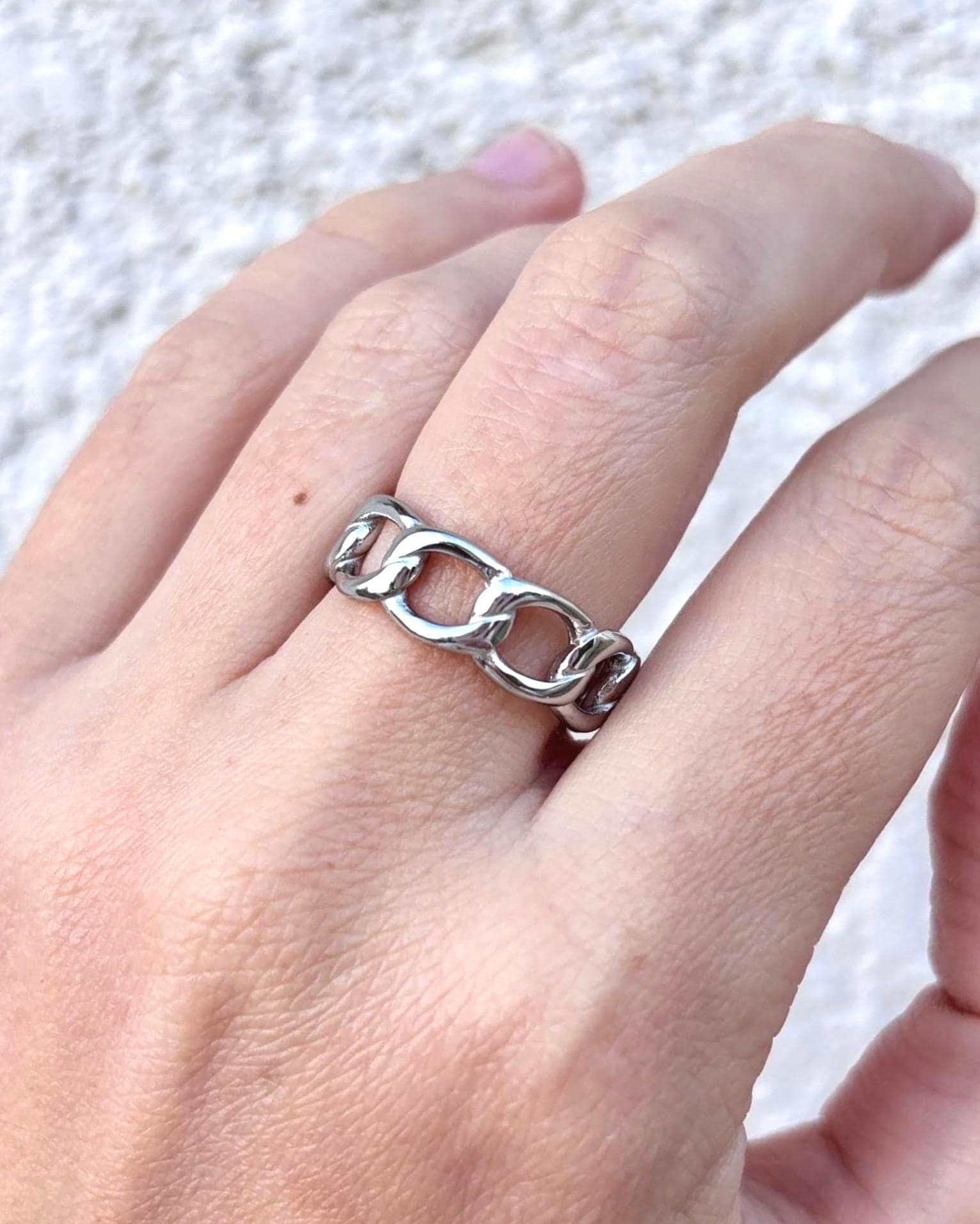 Stainless Steel Chain Link Ring, Silver Chain Ring, Minimalist Band Ring, Unisex Statement Ring, Everyday Ring, Modern Jewelry Gift