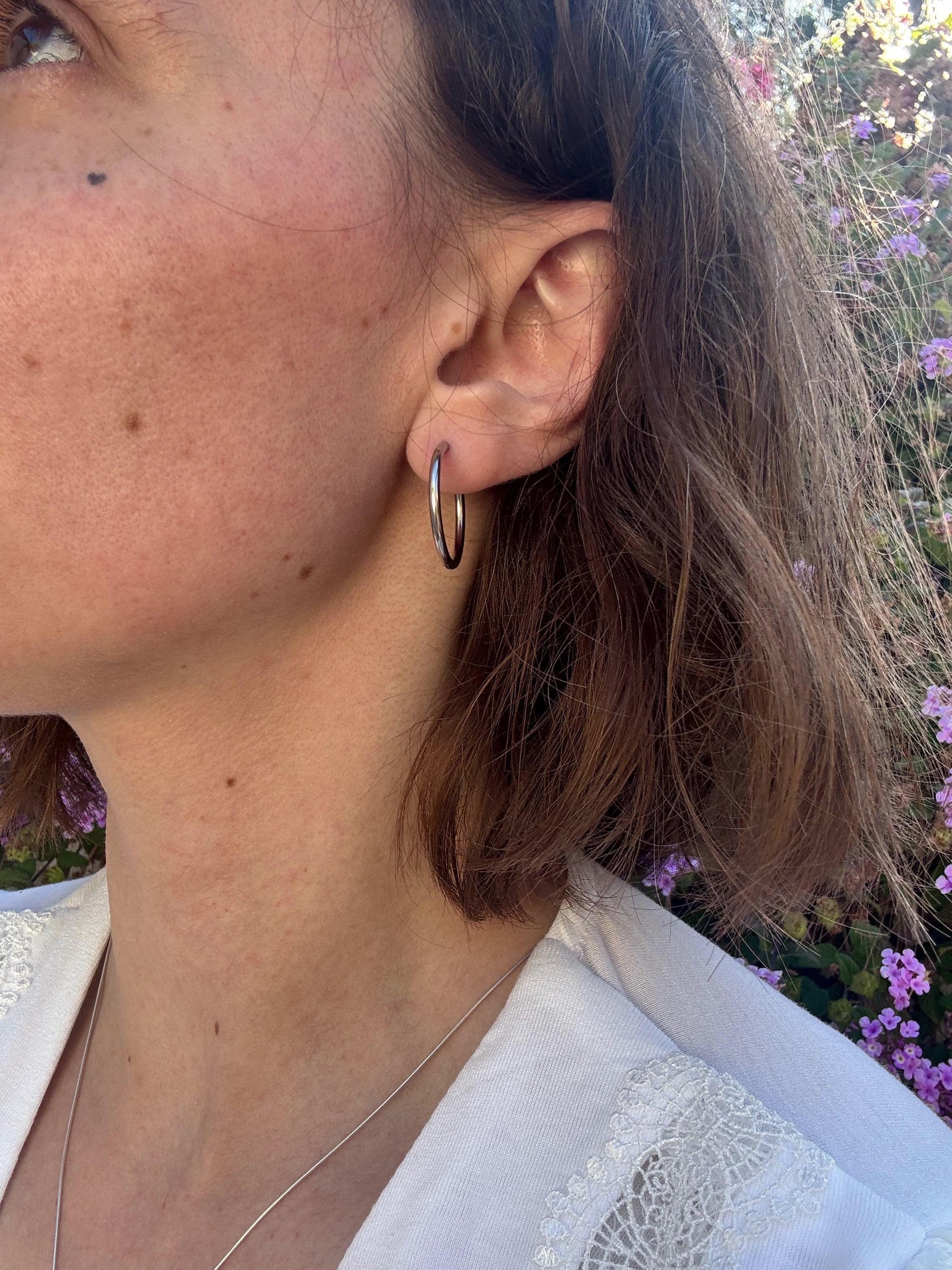 Stainless Steel Hoop Earrings, 25mm Hoop Earrings, Hypoallergenic Earrings, Lightweight Hoops, Minimalist Everyday Jewelry