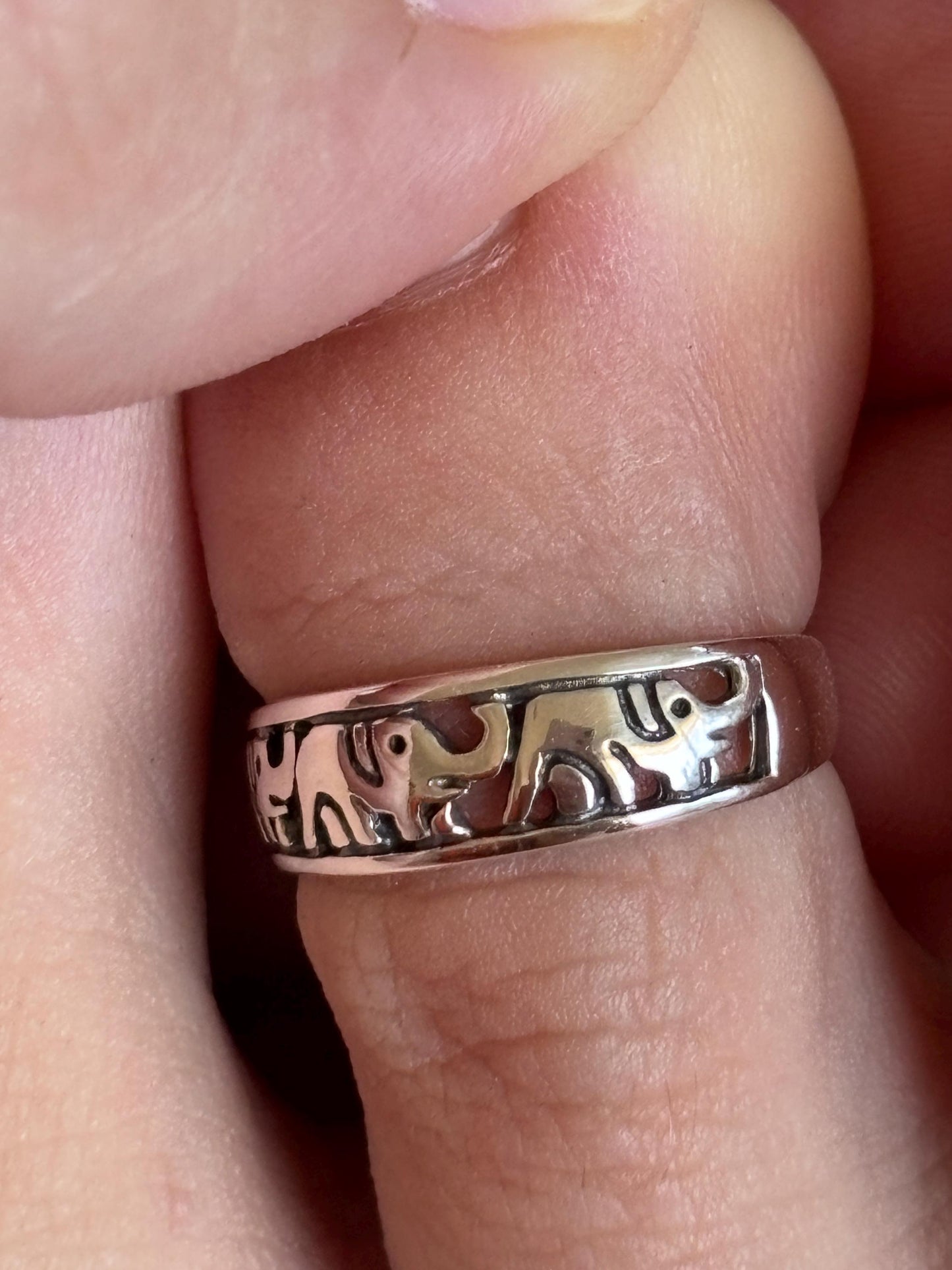 Sterling Silver Elephant Toe Ring, Adjustable 925 Silver Toe Ring, Lucky Elephant Toe Band, Boho Beach Jewelry, Minimalist Summer Ring