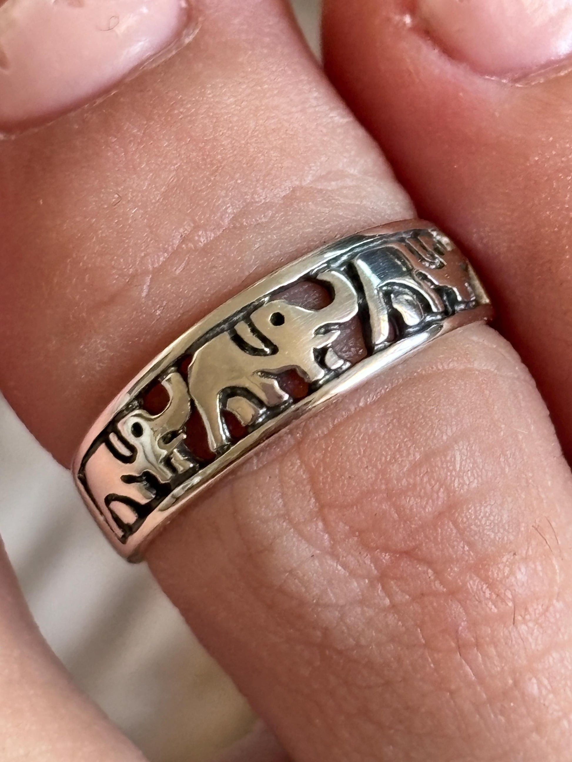 Sterling Silver Elephant Toe Ring, Adjustable 925 Silver Toe Ring, Lucky Elephant Toe Band, Boho Beach Jewelry, Minimalist Summer Ring