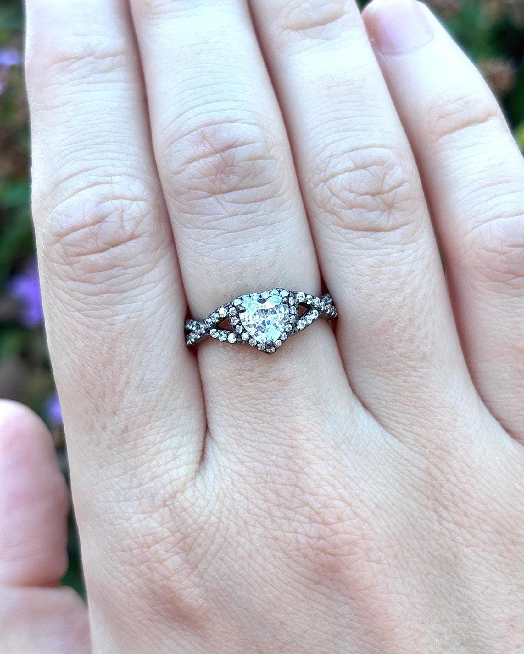 925 Sterling Silver Heart Ring, Diamond CZ Heart Ring, Bypass Promise Ring, Romantic Engagement Ring, Twisted Band, Gift for Her