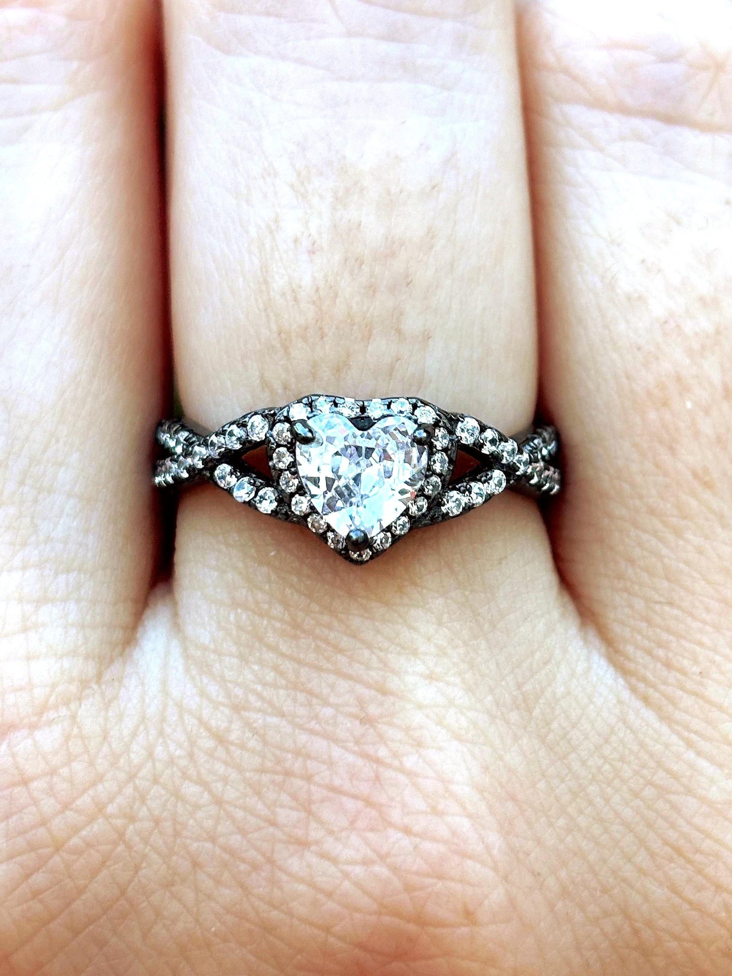 925 Sterling Silver Heart Ring, Diamond CZ Heart Ring, Bypass Promise Ring, Romantic Engagement Ring, Twisted Band, Gift for Her