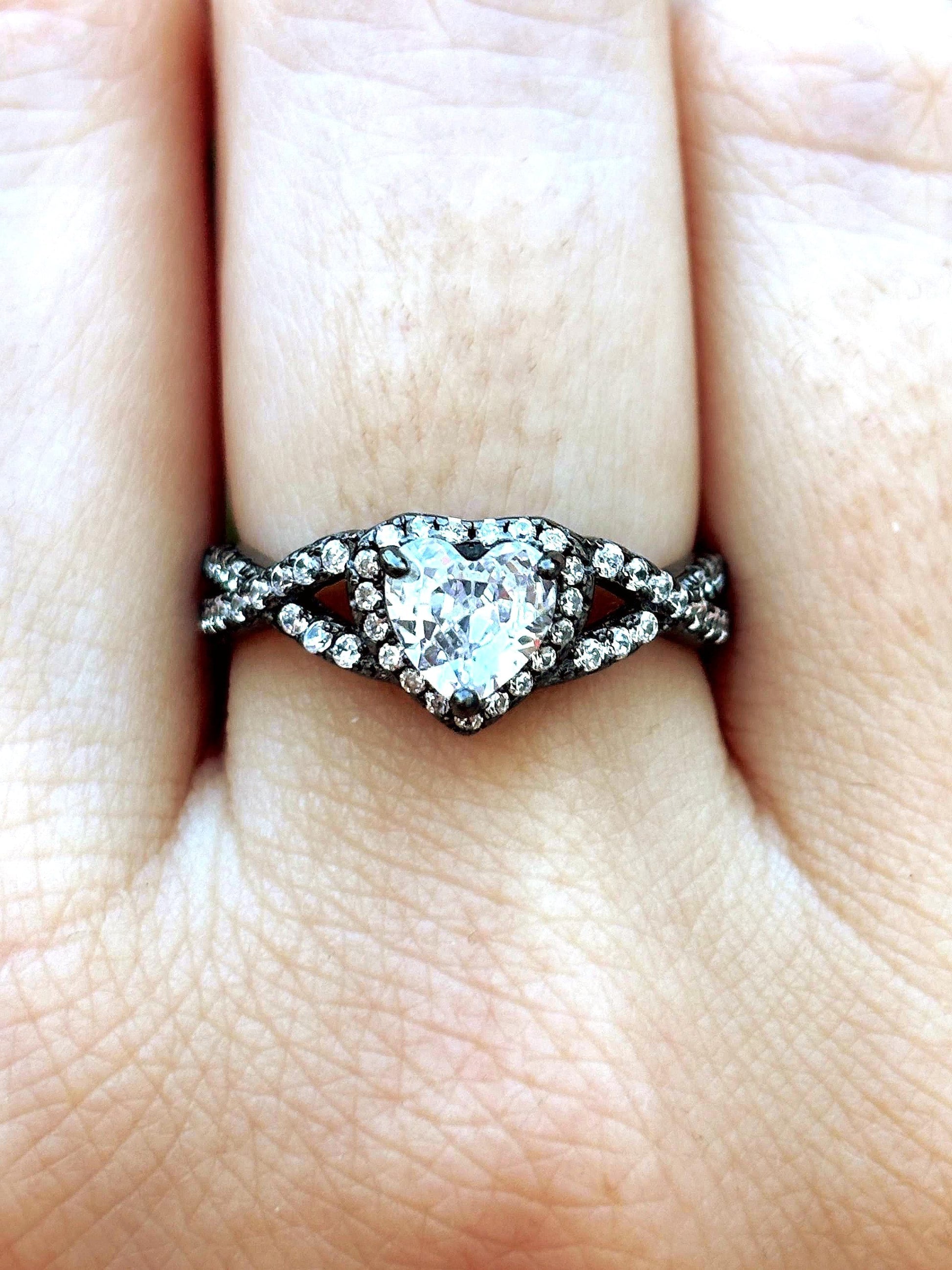 925 Sterling Silver Heart Ring, Diamond CZ Heart Ring, Bypass Promise Ring, Romantic Engagement Ring, Twisted Band, Gift for Her