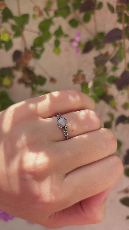 Moonstone Leaf Ring Sterling Silver, Nature Inspired Ring, Dainty Moonstone Ring, Minimalist Gemstone Ring, Woodland Jewelry